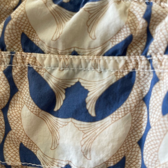 P. Johnson Men’s Swim Shorts Size Medium Blue Cream Front Pockets Netted Lining - Picture 4 of 5